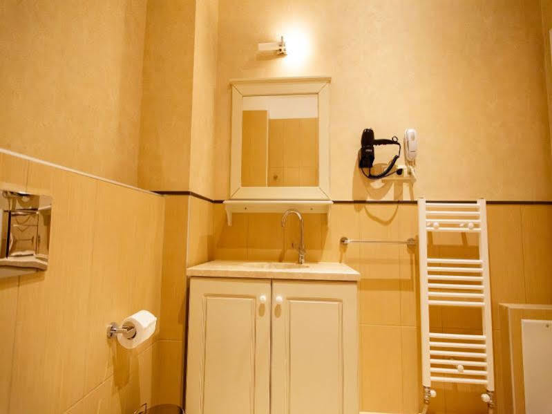 Irenes Resort Loutraki  Luaran gambar